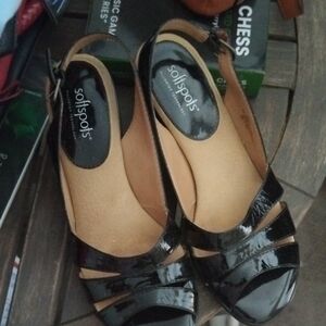 Softspots Women's Black Sandals